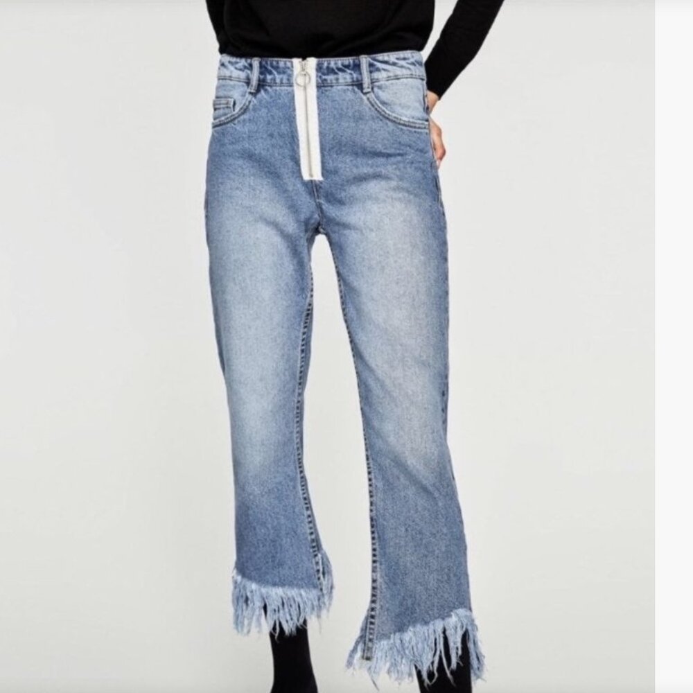 ZARA | Fringe Medium Wash Blue Denim Mom Jean Exposed Zipper (Size 8)